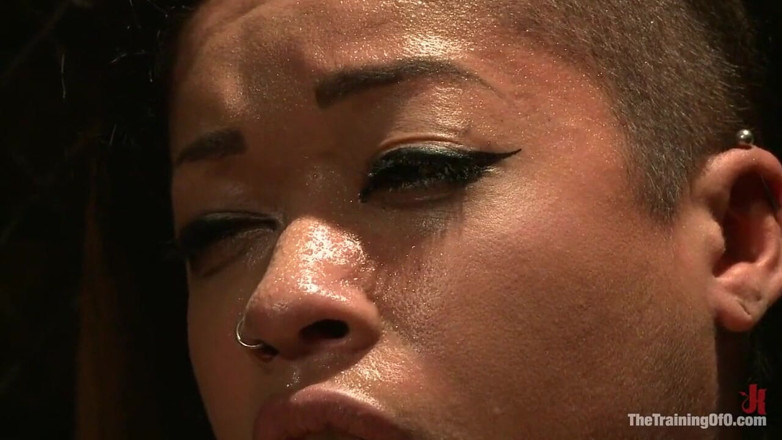 The Training of O by Kink: Skin Diamond dag één slaaf losgeld