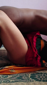 Fată desi naturală beutiful sex