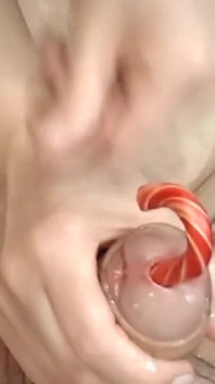 Caramelo real en mi uretra en primer plano
