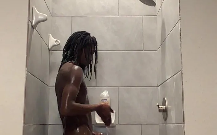 Kendrisk M: After Workout Shower