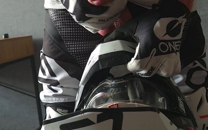 Sneakersmax98: Cream Pie trên mxhelmet của tôi