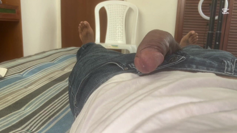 Black-2001: Papai não precisa tirar a roupa pra te molhar, olha...