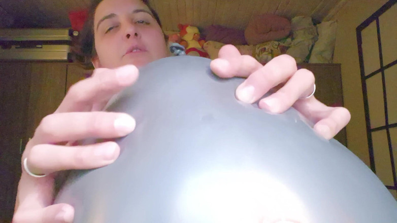 Bunny Looner: Plagen en popoxydized halloweenballon - Bunny Looner