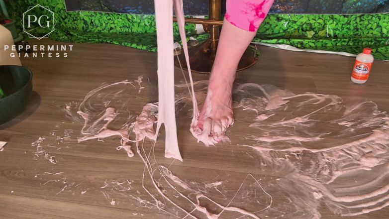 Peppermint Giantess: Saiz gergasi 16 Kaki Membuat Pancutan Sempurna Dari Awal - Permainan Kaki...