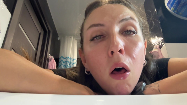 Hottie goddess: खाँसी फिट अश्लील थूक जुनून