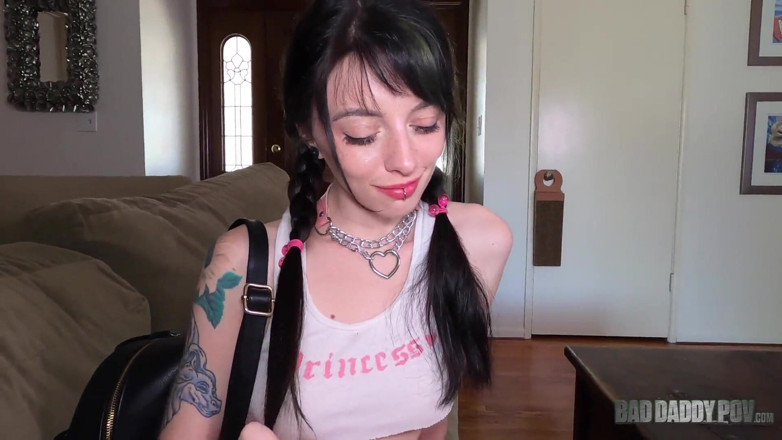 BadStepFamilyPov: Memek sempit kitty kam si cewek pink