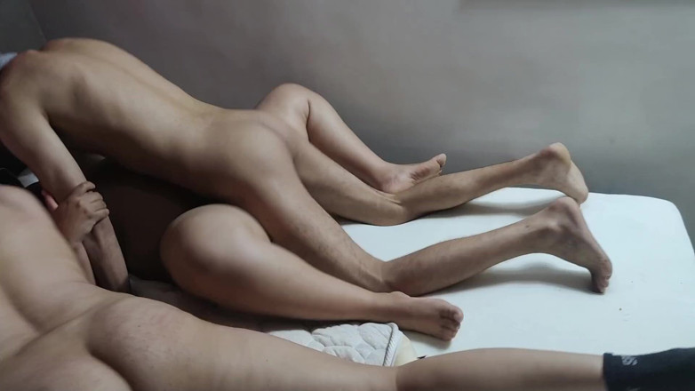 Arabic ebony BBW: Árabe Sexo a Três 2 Menina 1 Homem Duro