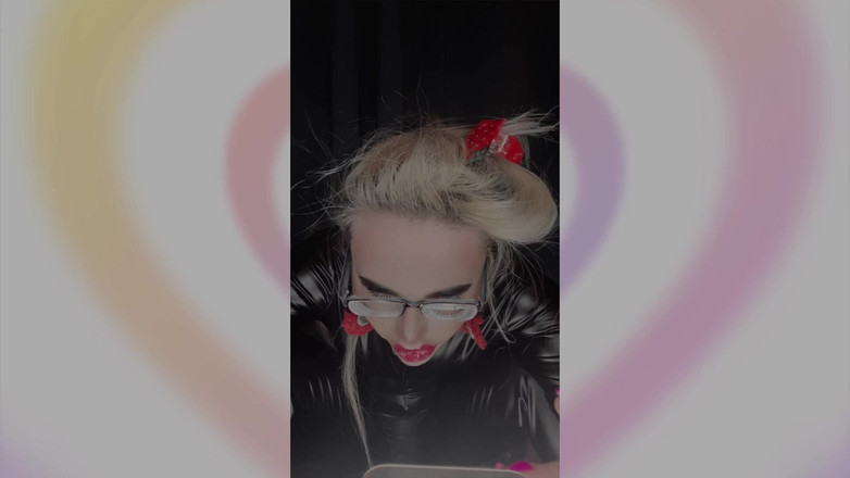 FinDom Goaldigger: Checca non ottiene istruzioni per senza umiliazione degrado asmr accattivante