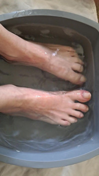 Simp to My Veiny Feet Soaking in a Foot Bath