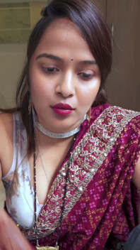 Karwachauth Sex with Hotel Boy- Desi Wife Cheated on Her Husband, She Fucked Hard After Seduced.