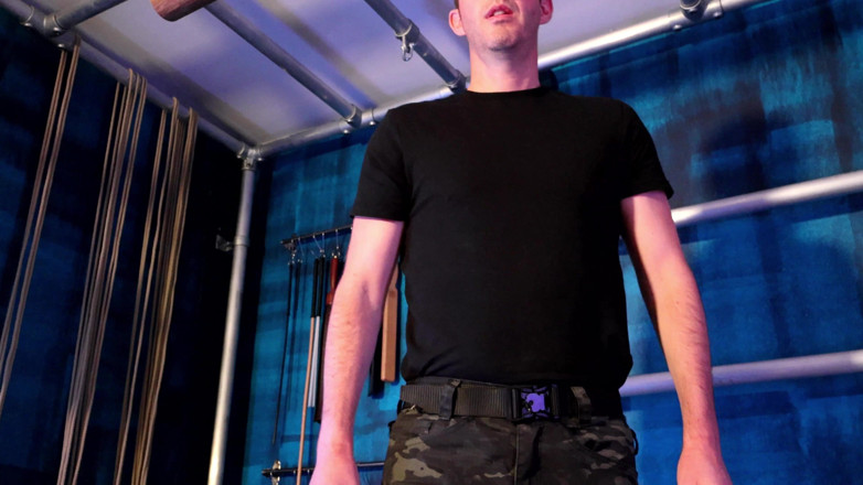 TomBakerBDSM: POV - začnete svůj život jako otrok cudnosti Toma Bakera