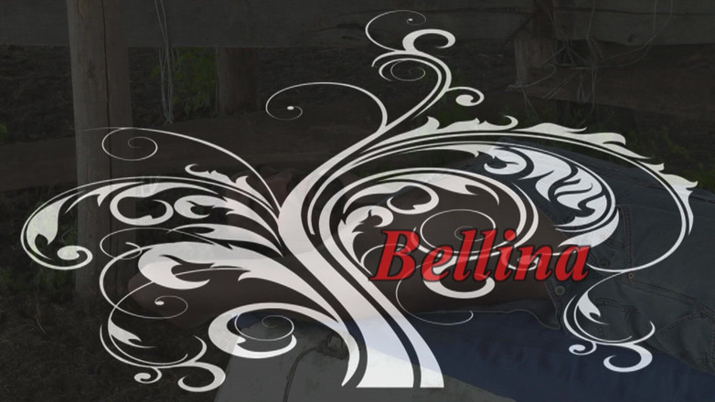 Erotic Planet X: Blondýnka a brunetka kočičky kouří péro a tvrdě jezdí venku