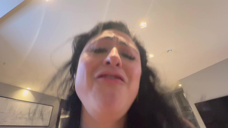 Josie Jaxxon: We Fucked Our London Tour Guide