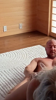 Sensuale Sessione Di Sesso Amatoriale Fatto in Casa - Enorme Finale Con Sborrata