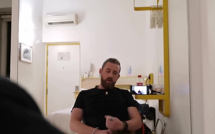 Dirty Talking Guy: Sikişmek kadar seksi, ha?