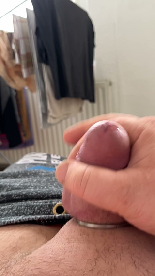 Hornyboi079: 흥분한 사정액. 그게 네 생각일 수도 있겠지만; p