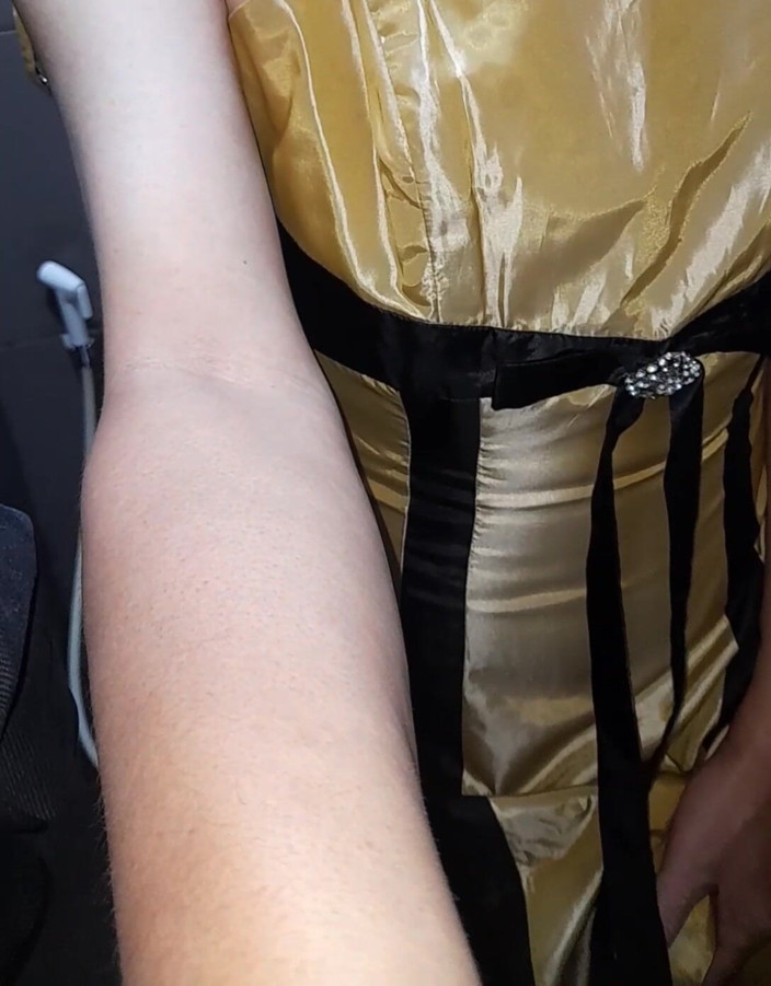 Naomisinka: Váy dài màu vàng satin silk thủ dâm buổi tối