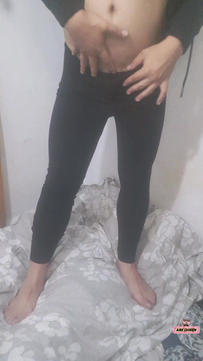 Salma Niqab: Mistress Arab Shemale Salma Ladyboy Play with Bobs Hard