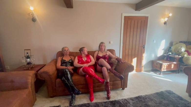 Lanista_Bear: Teaching JOI to One of Our New Students