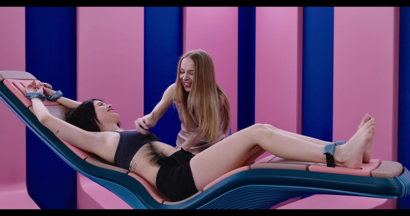 Tickling Show: Angel