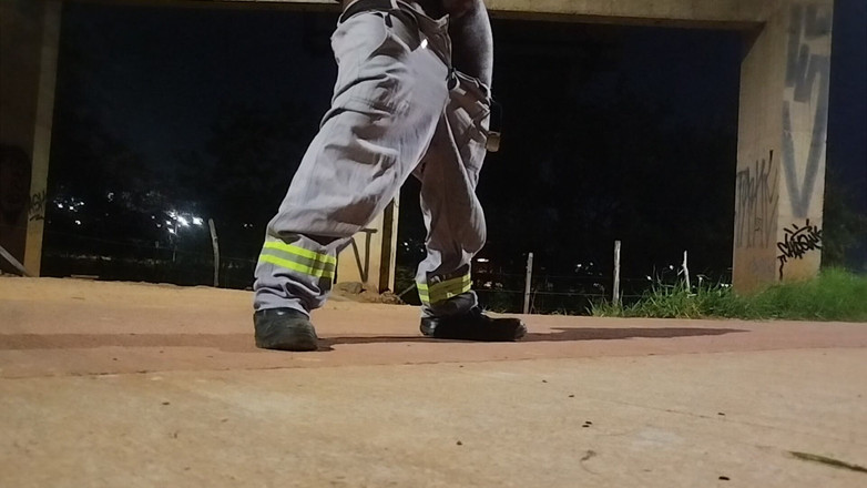 TheBlacKHunterr: Onani på gatan