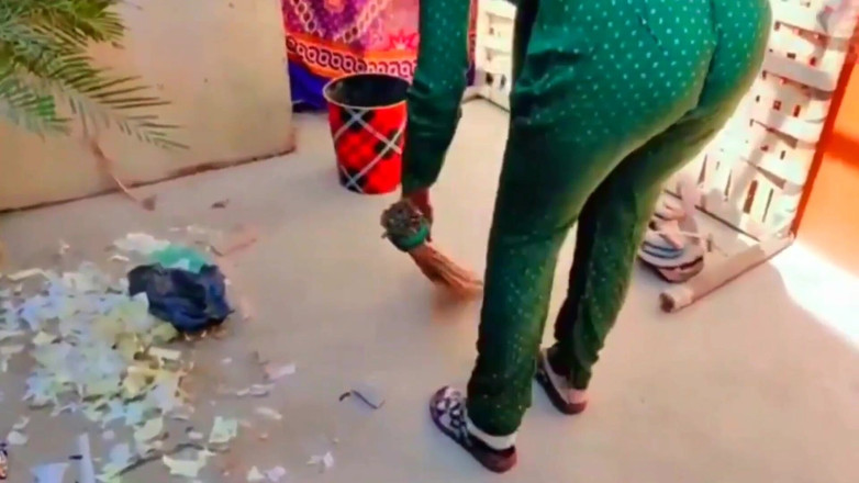 Muskan Rani: Sara Khan - novo vídeo