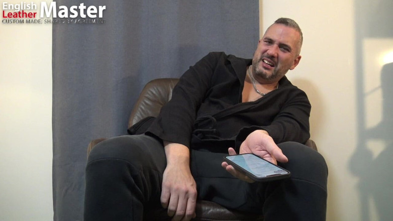 EnglishLeathermaster: Отчим говорит, шутки и на тебя