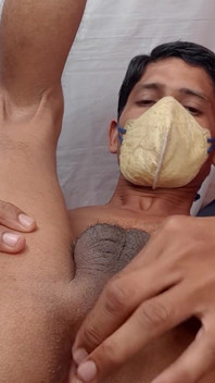 Pantat bahenol cewek india ini dientot habis-habisan sama kontol besar pria india