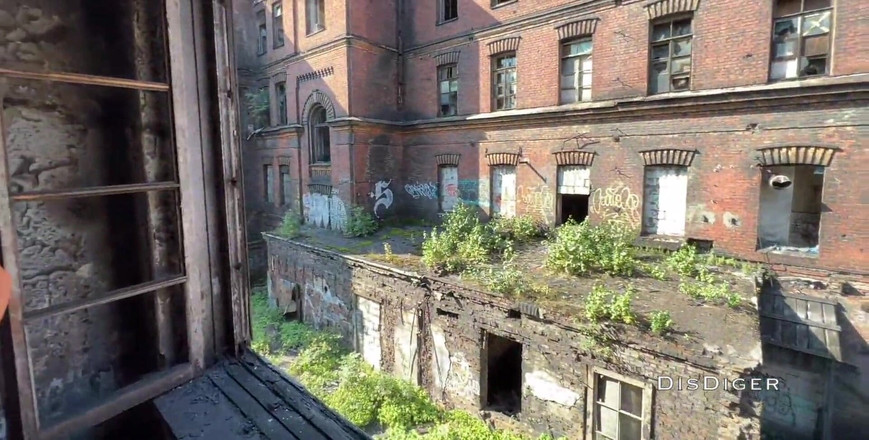 Dis Diger: Ho beccato una ragazza di 18 anni nel settore privato e...