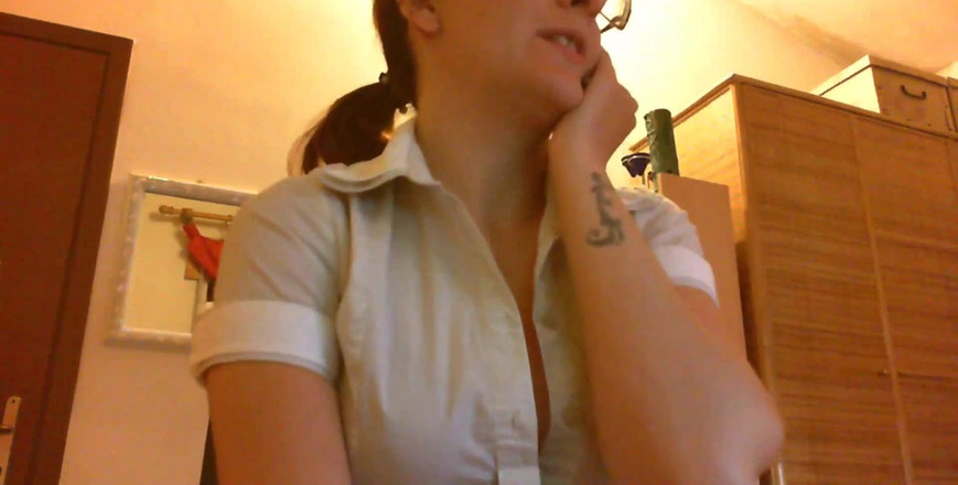 Nicoletta Embassi: Kaki sedap untuk pelajar Itali cantik Awak Menunggu Anda Nikmati