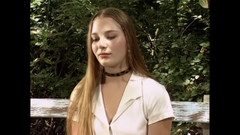 RATATATA!: Aurora Snow: Mladá, měkká kulatá zadnice, šukána venku velkým dospělým penisem