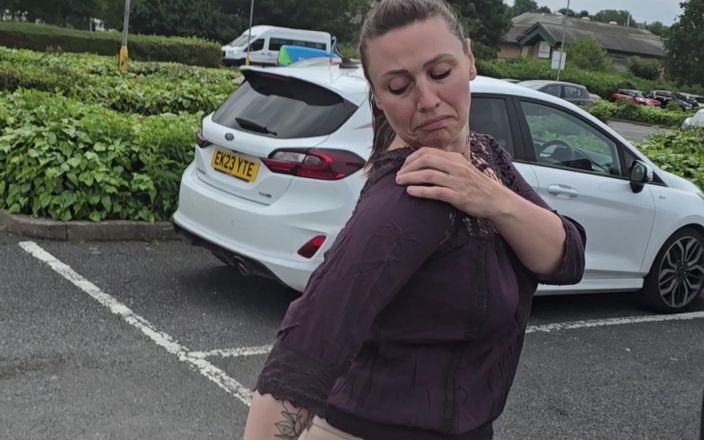 Lustful Libertines: Parkeerplaats pijpbeurt &amp; winkel sperma lopen
