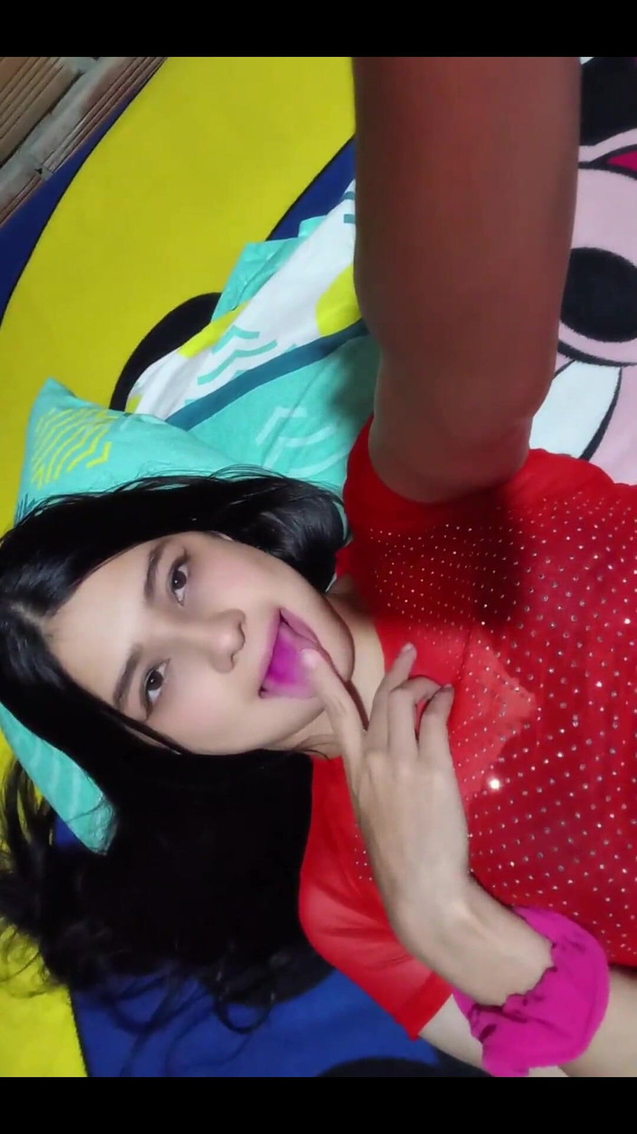 Studiotony: 我的继母很久没做爱了并自慰