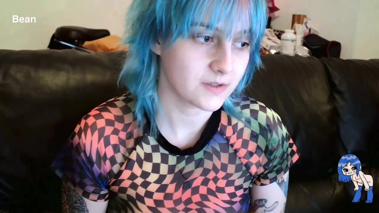 Alice Bean: Cam arrota ao vivo