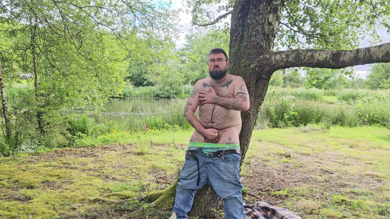 PoppaPig: Does a Bear Cum in the Woods?