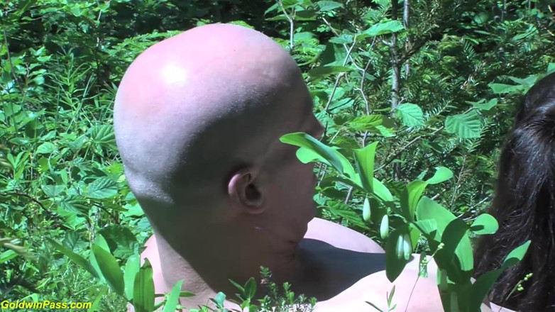 Goldwin pass: 角質ドイツのカップルfucks野生の森