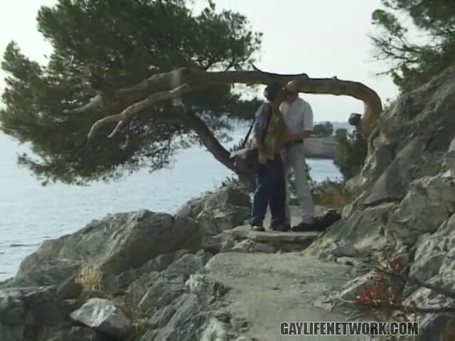 Gay Life Network: Caliente chupar y follar por el océano