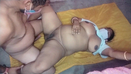 Yourgeeta8899: Indian Married Hot Couple Geeta Fucked in Hindi Oudio