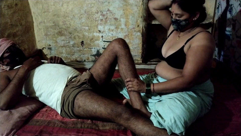 Desi_bhabhi121: Sexo com velho e indiana