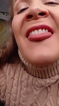 Miss whitney morgan: mangiata con pollo fritto asmr