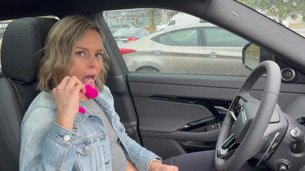 Serenity Cox: Muncrat hard drive thru dengan vibrator remote yang subur