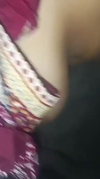 Madrasta deixa enteado foder sem camisinha no Ano Novo
