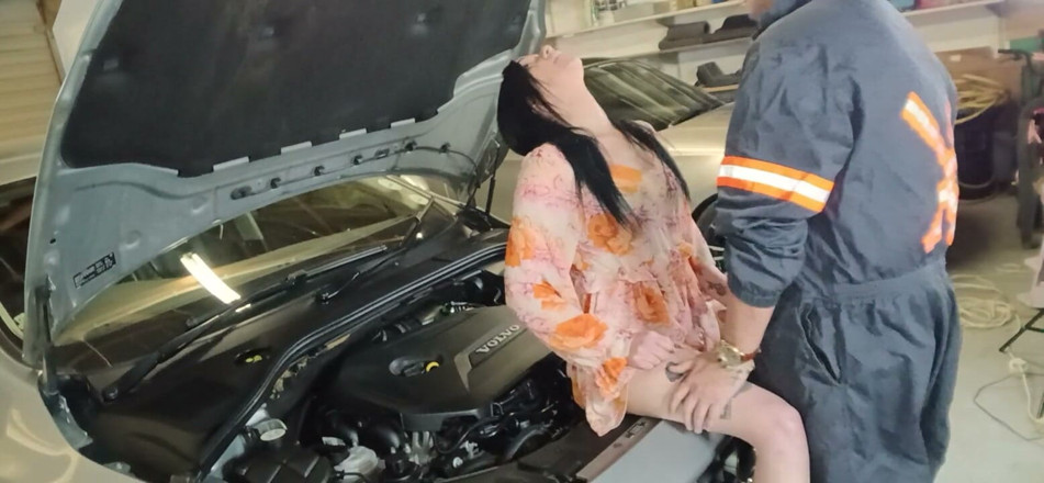 Bigjoefuckalott: Fucking the Mechanic to Fix My Car Faster
