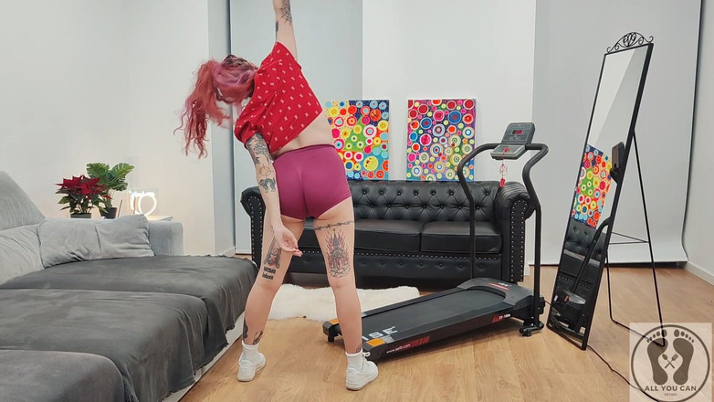 All You Can Fetish: トレッドミル ぽっちゃり女の子エクササイズ ショートタイツ 大きなお尻完成