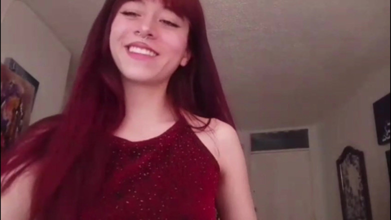 Elisabeth Garban: Dancing Sensual Show Petite Latina Ass Hole