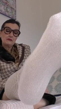 Menghidu Kaki Cheesy Saya Sebelum Santa Claus Tiba! Lady Victoria Valente