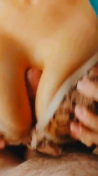 Wielkie cycki MILF w spermie