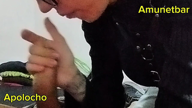 ApoloCho: Dostane kouření od kamaráda hladové po čůrákovi