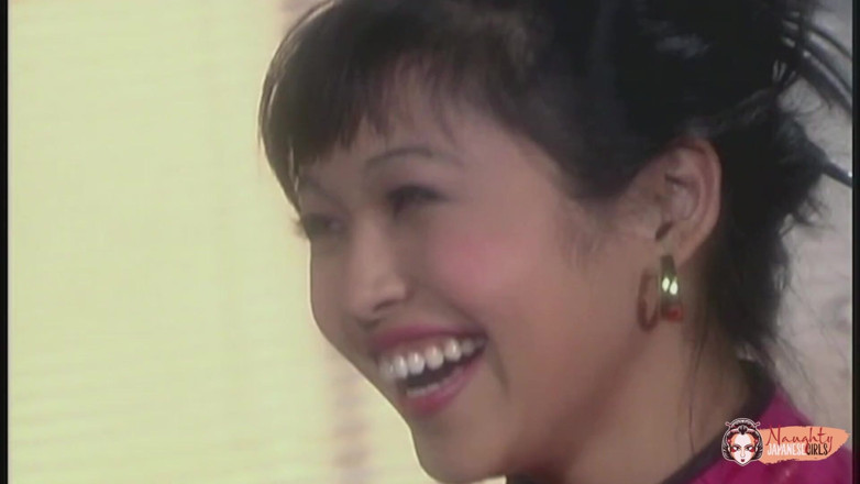 Naughty Japanese Girls: Người mát-xa Nhật Bản hoàn hảo sau khi thổi kèn được...