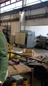 Jasmine förför Mike i garagesex